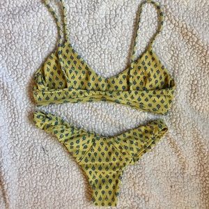 SOLD Benoa swim set